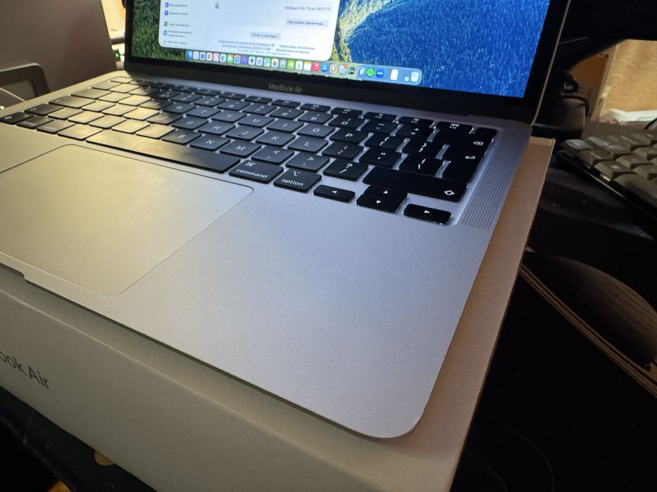 Macbook air m1 2020 8/256