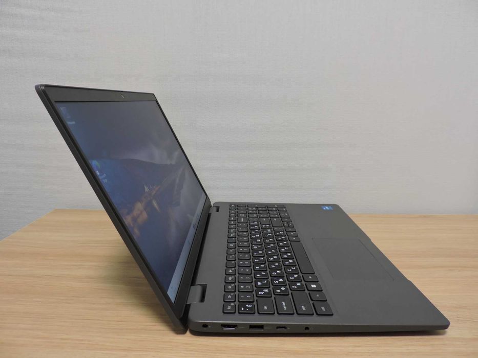 Dell Latitude 3540/15.6/i3 1215U/16GB/SSD256/UHD
