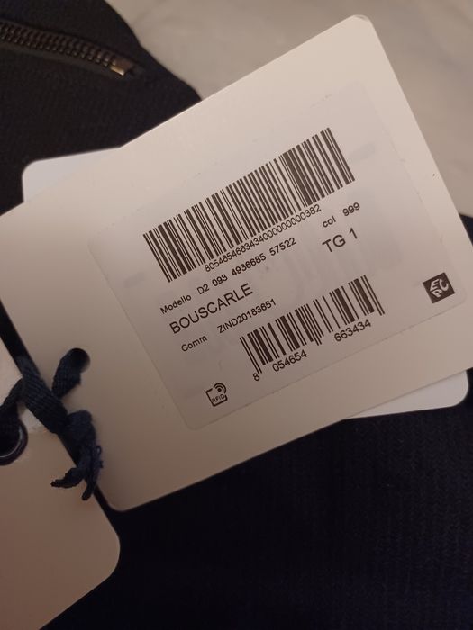 Kurtka-plaszcz Moncler rozmiar M-L .nowy