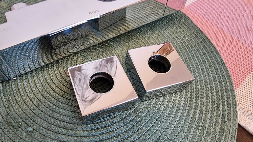 Bateria Termostatyczna TRES, prysznicowa z rozetami, termostat