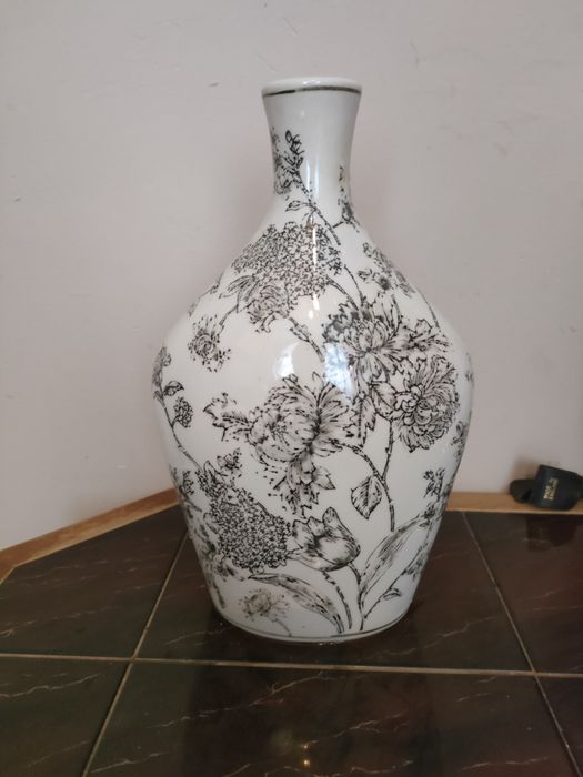 Duży ceramiczny wazon