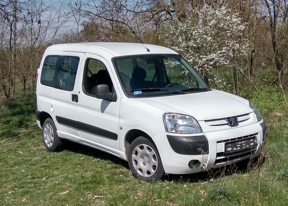 Розбірка ШРОТ Запчастини Пежо Peugeot Берлінго Партнер Berlingo 97-15