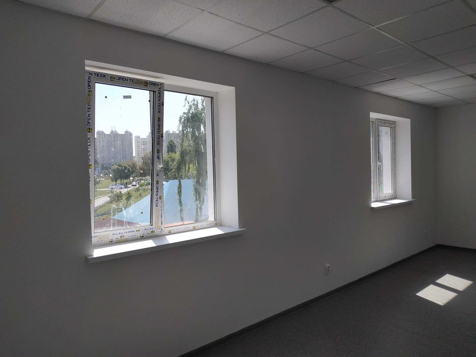 24/25/27/18 м2 кабінети з водою 4-й Л.Лук'яненка-Тимошенко/Оболонський