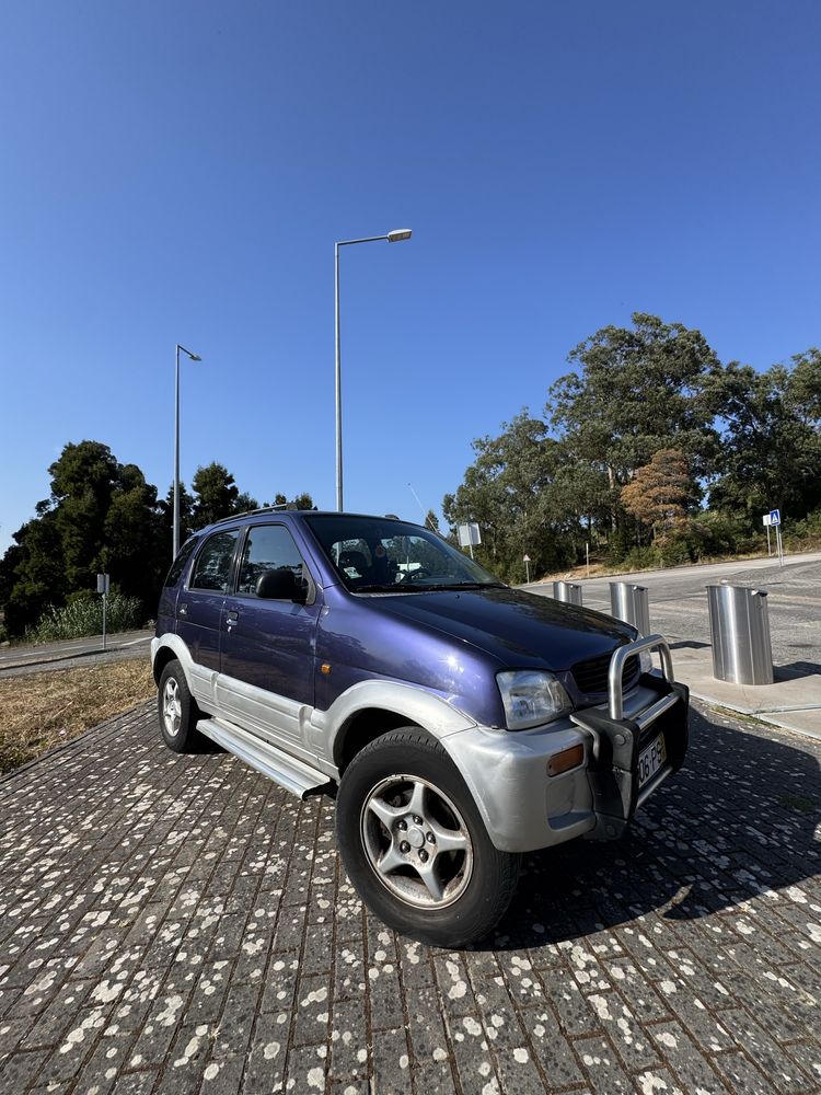 Daihatsu Terios Blue - Jipe