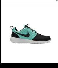 Кросівки жіночі Nike Roshe Run р 36
