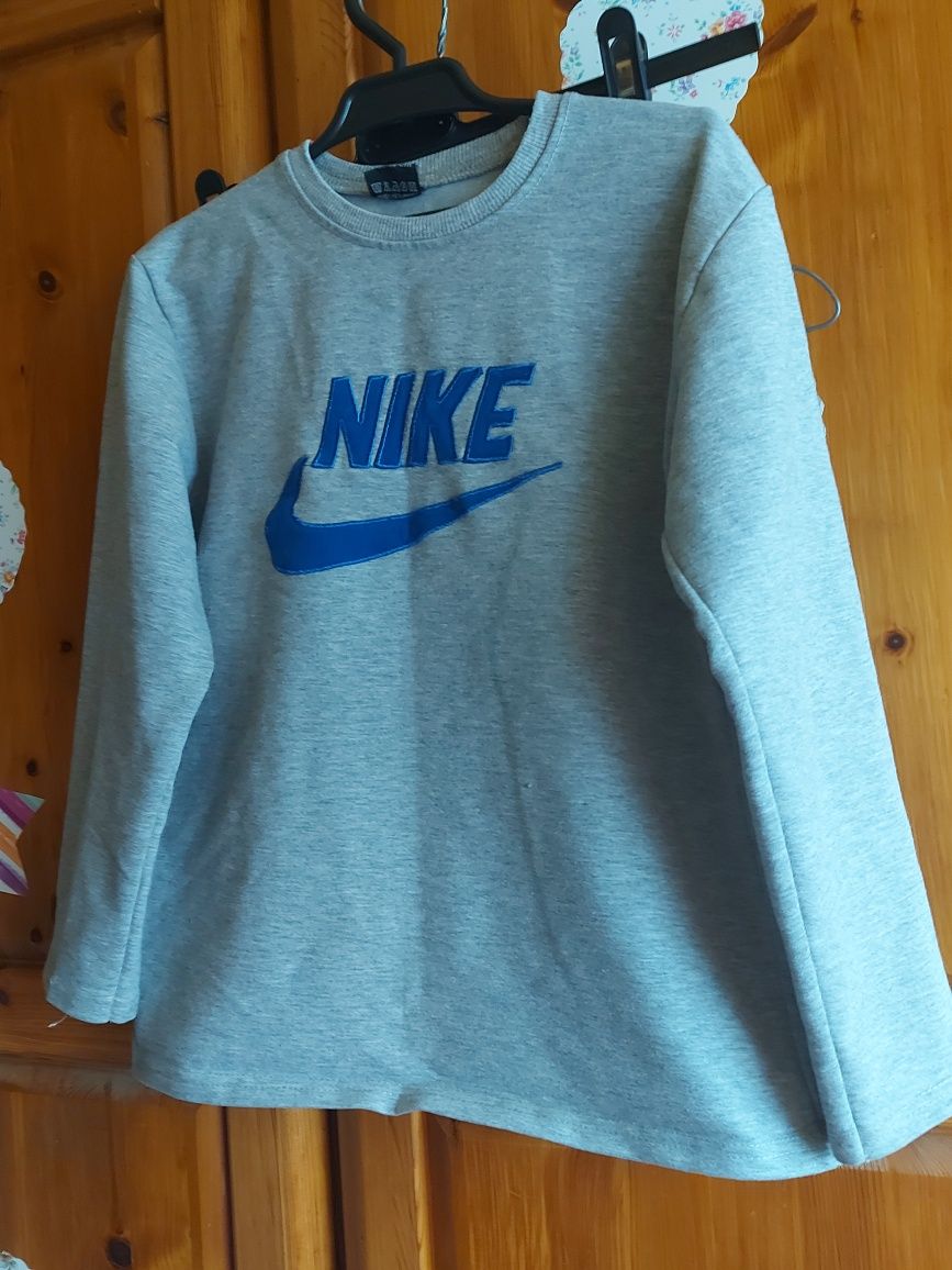 Bluza dziecięca rozmiar 140/146 firma Nike