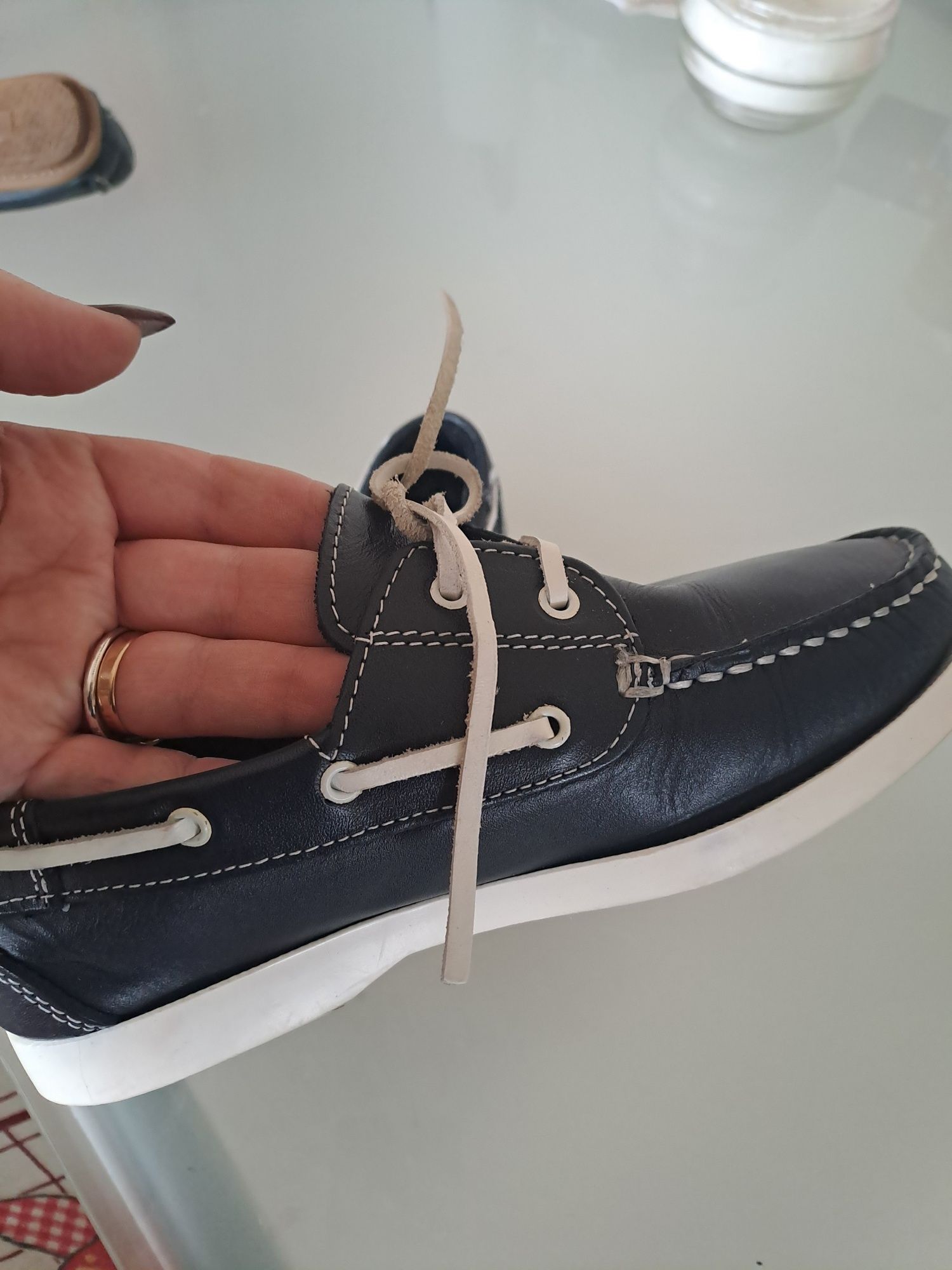 Sapatos de vela menino
