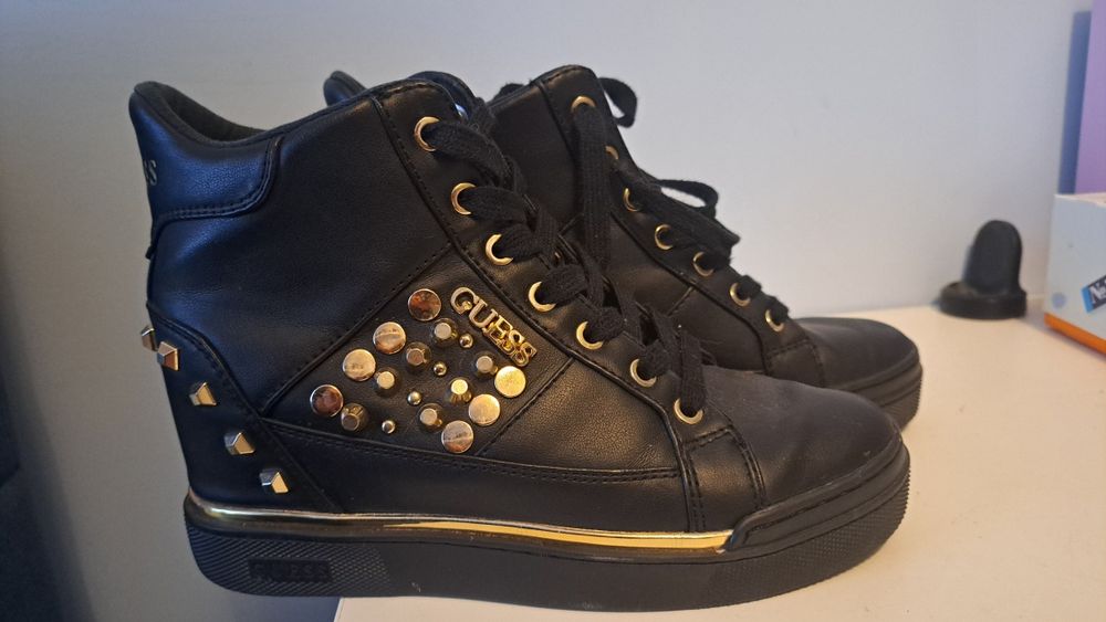 Buty na koturnie Guess rozmiar 35