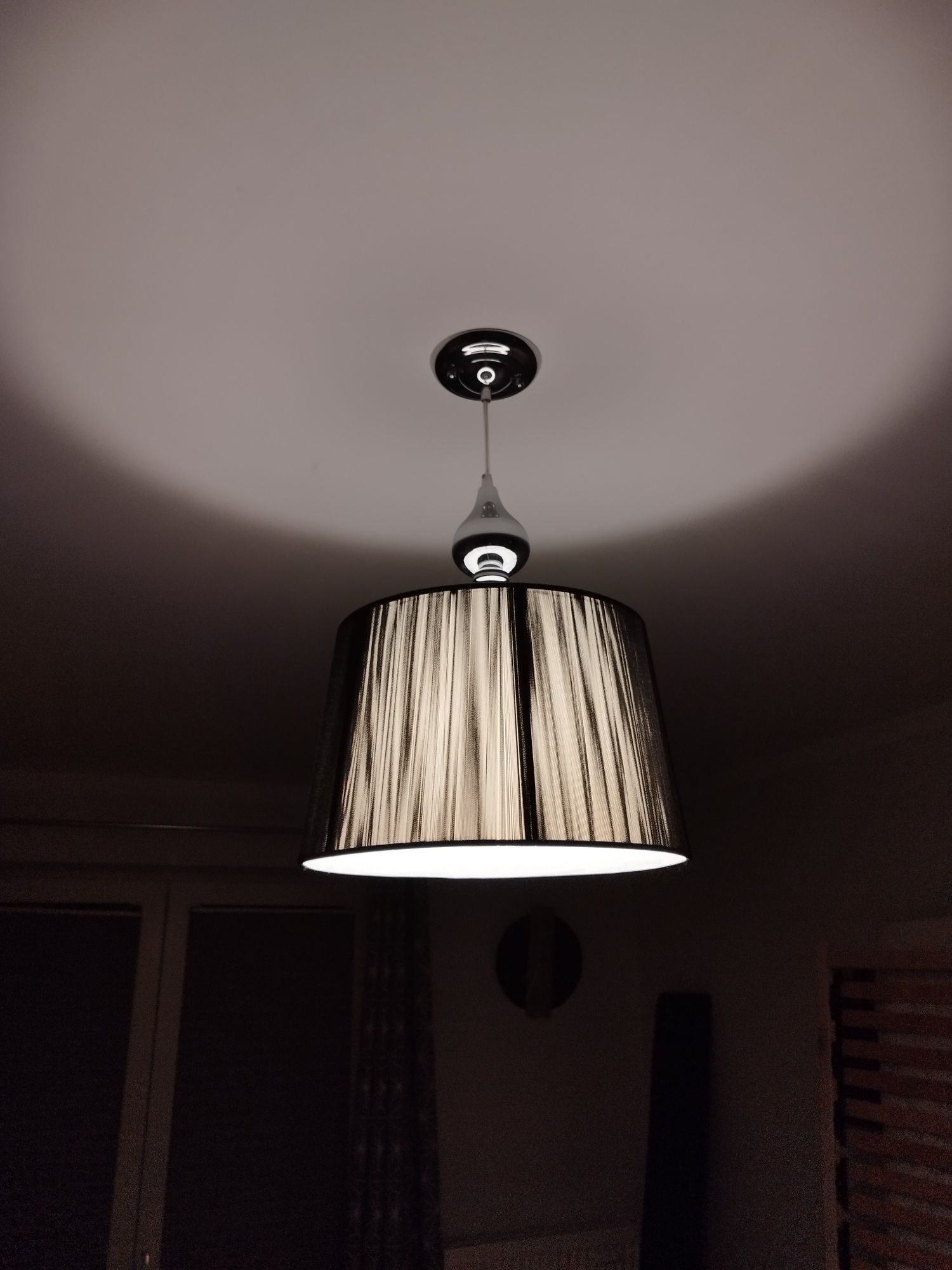 Lampa, abażur czarny