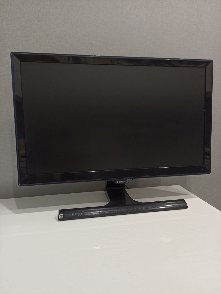 Монитор 22'' дюйма Samsung FullHD HDMI VGA монітор 22