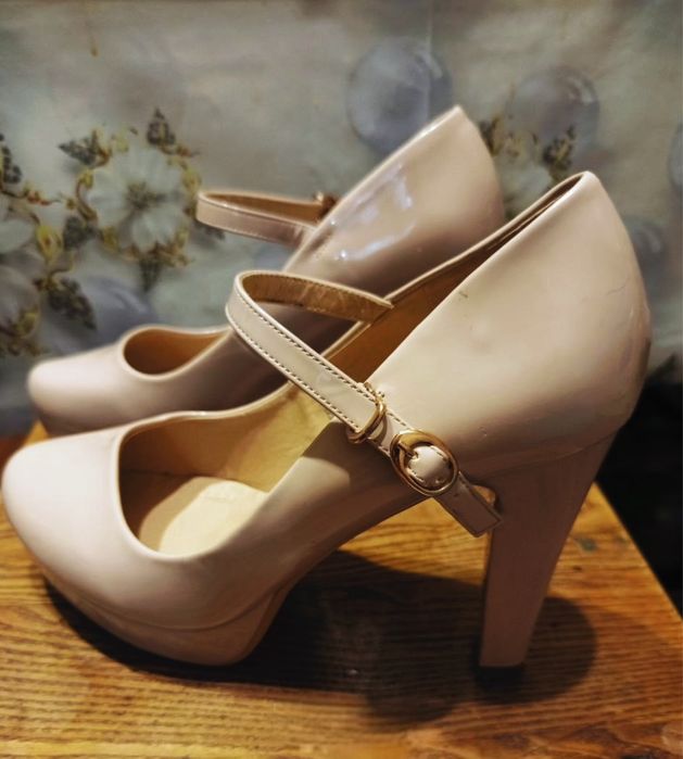 Туфлі жіночі 40 розмір