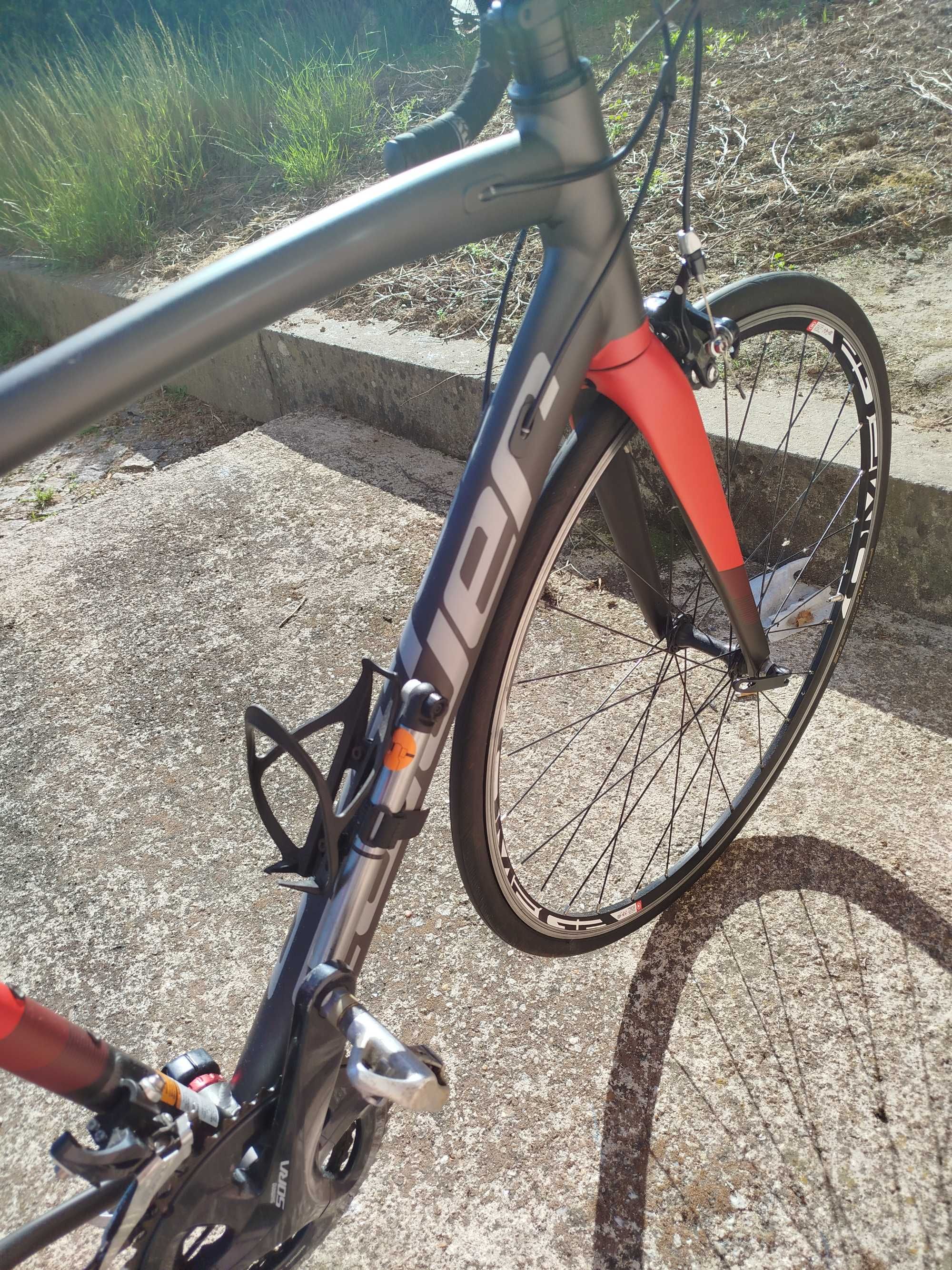 Bicicleta de estrada