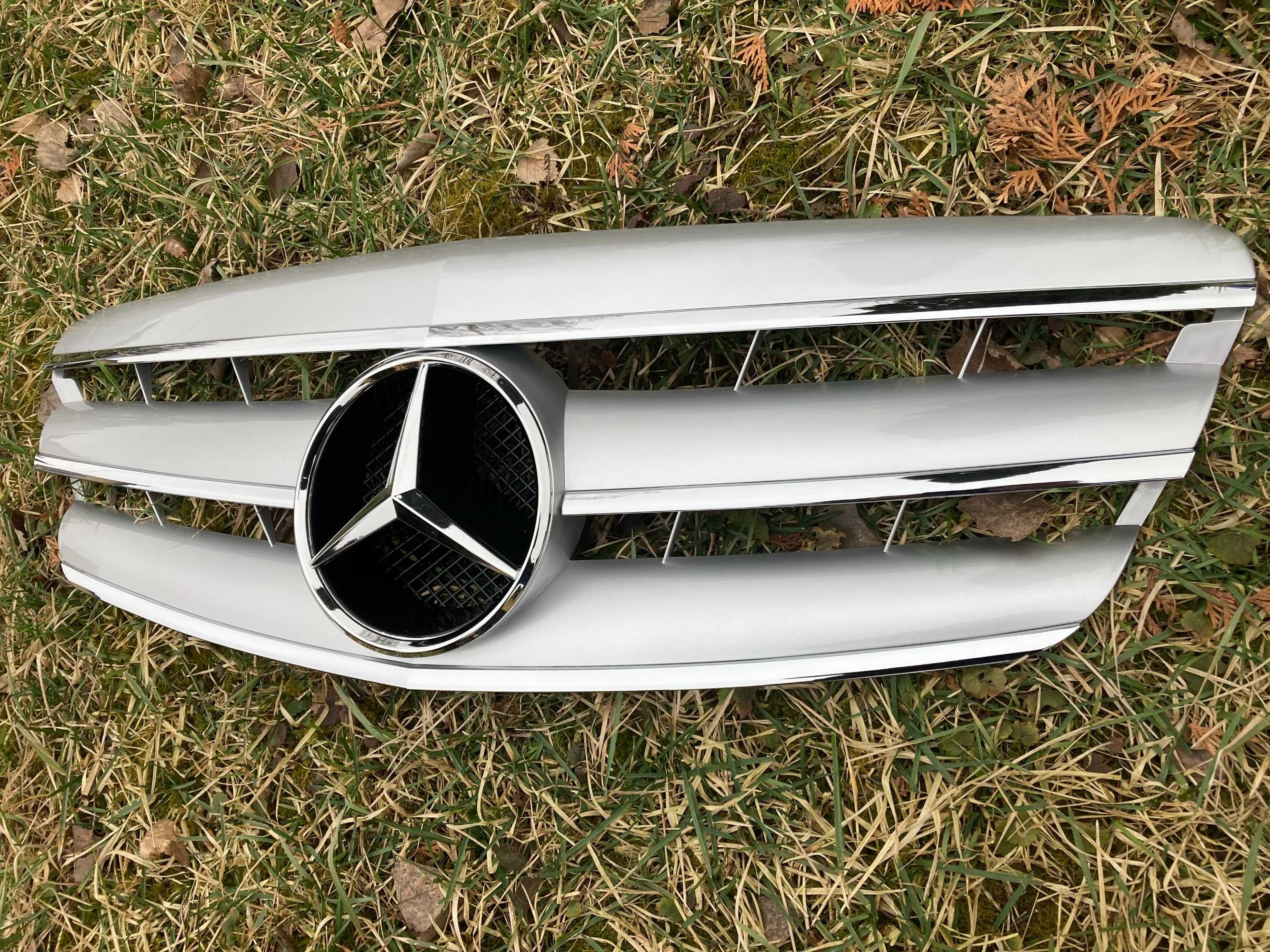 Решетка радиатора mercedes S w221 2006-2009год.Cl Silver Grill