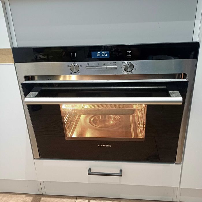 Piekarnik parowy do zabudowy