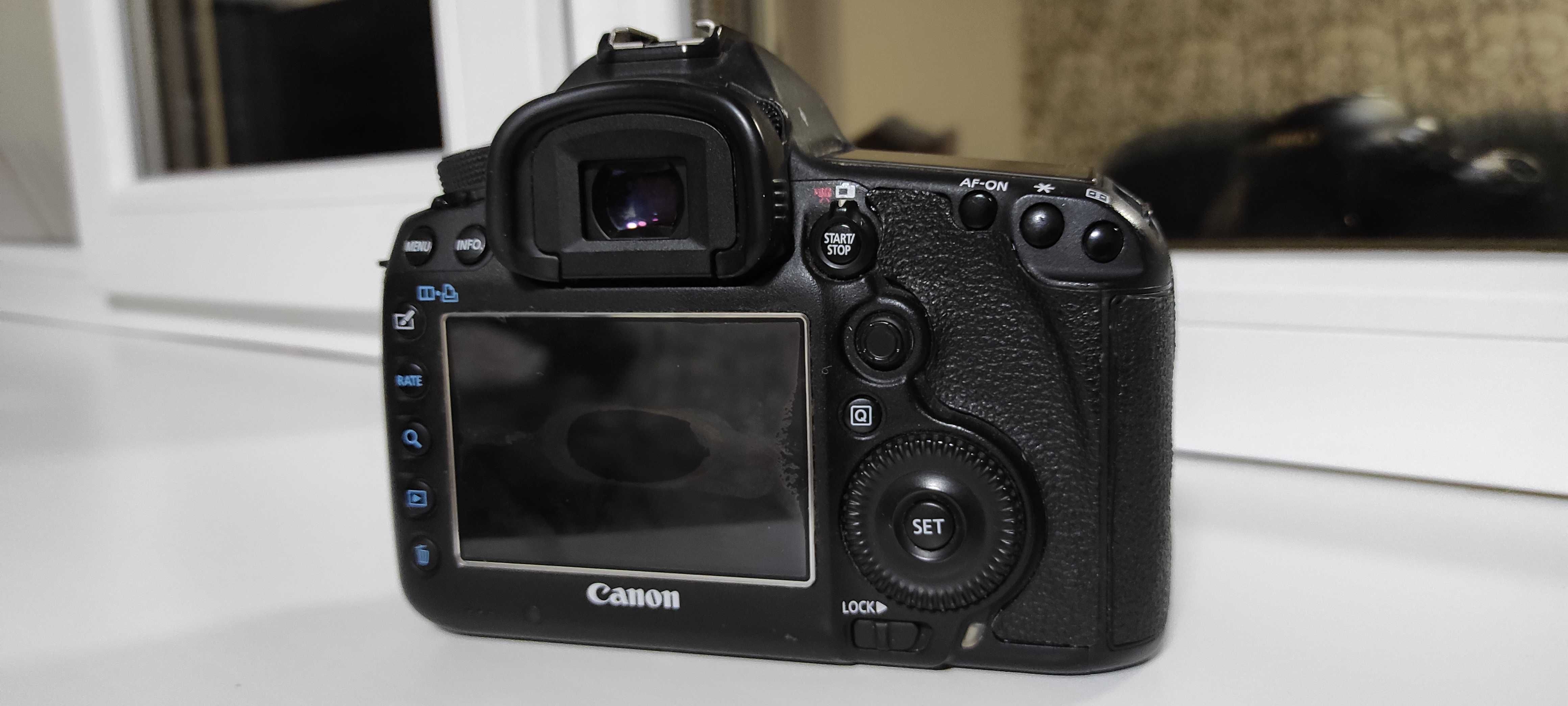 Фотоапарат Canon 5d mark3