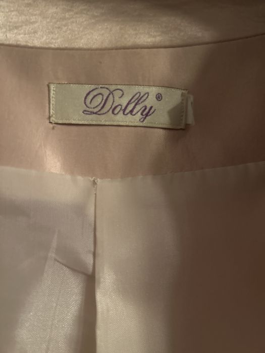 Elegancki beżowy żakiet