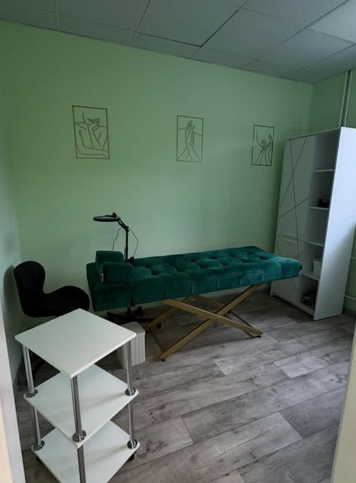 Нарощування вій. Індустріальний район