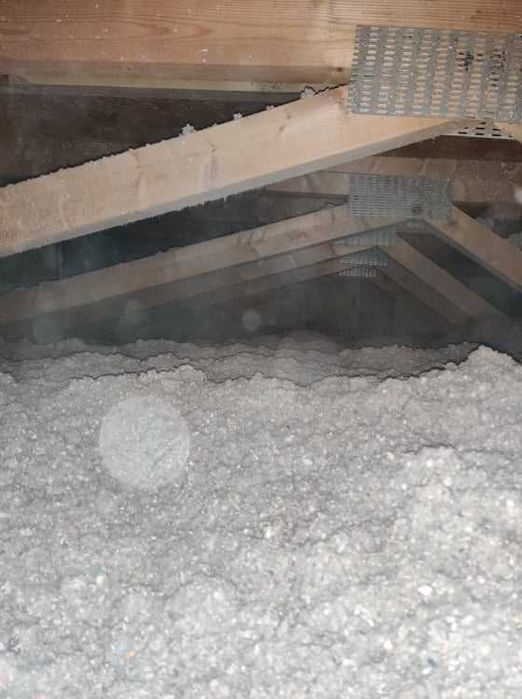 Wdmuchiwanie ocieplenie poddaszy wełna izolacje Termomodernizacja