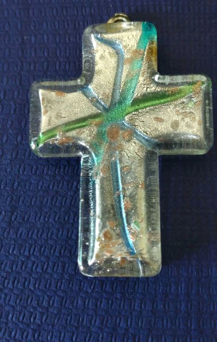 Colgante cruz em cristal de murano