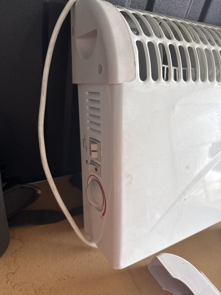 Grzejnik elektryczny volteno 2000 konwektorowy