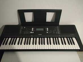 Piano yamaha PSR-E373