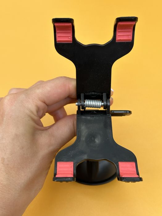 Автотримач на присосці для мобільного телефону