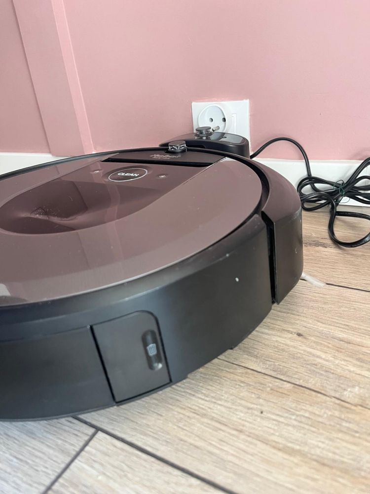 Robot sprzątający iRobot i7