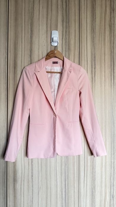 Różowa marynarka BB – rozmiar 36