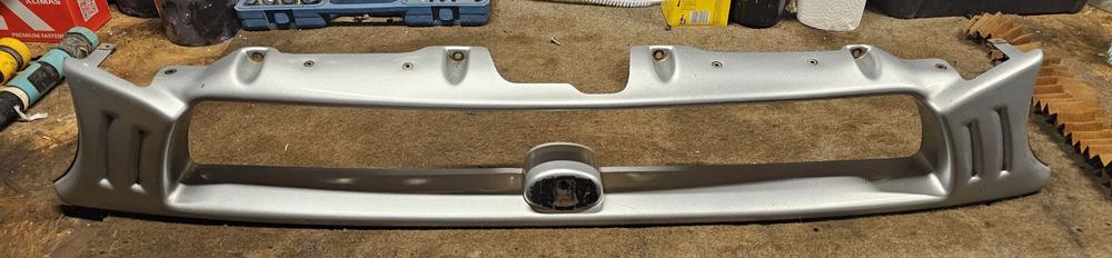 Grill ORCIARI do Subaru Impreza Turbo WRX/STI 01-02.