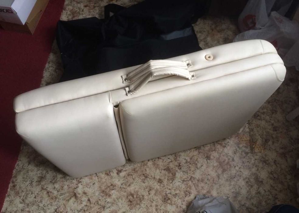 Масажний стіл бу