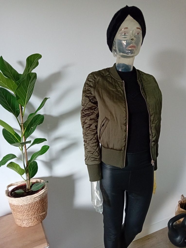 Khaki zielona jesienna kurtka bomberka damska xs s h&m