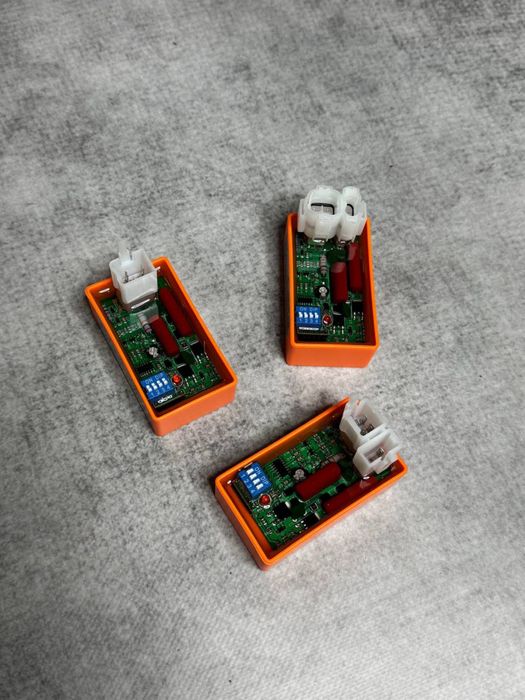 Спортивний камутатор з регулюванням відсічки