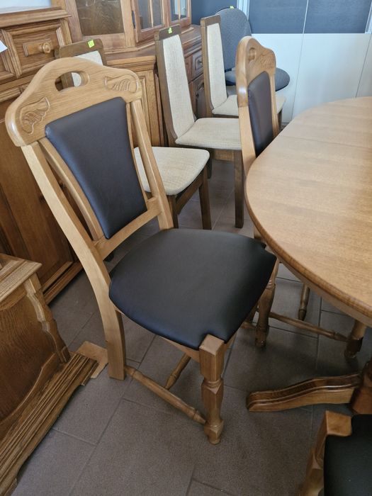 Stół owalny rozkładany 130-175 cm szer. 95 cm + 6 krzeseł skóra