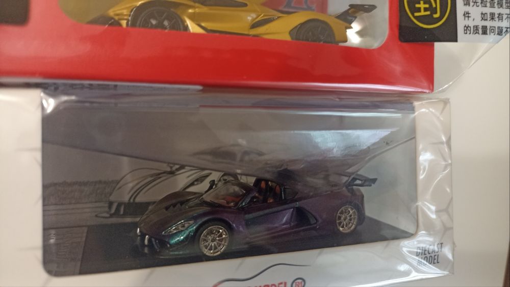 Колекційні моделі масштаб 1/64