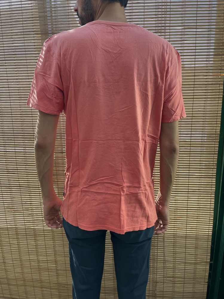 T-shirt gráfica vermelha Pull & Bear