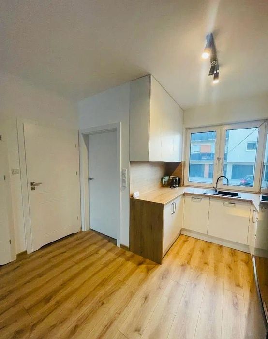 Wynajme nowy dom 100 m2 z ogrodkiem dwa miejsca pstojowe Leszno