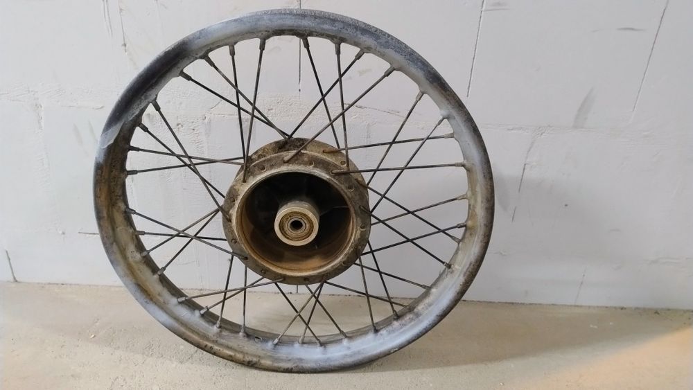 WSK motor Komplet dwa koła przód i tył z zębatką napędową do WSK