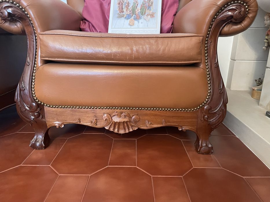 Sofá Cama Vintage em Pele!