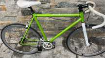Polo bike  num estado impecavel
