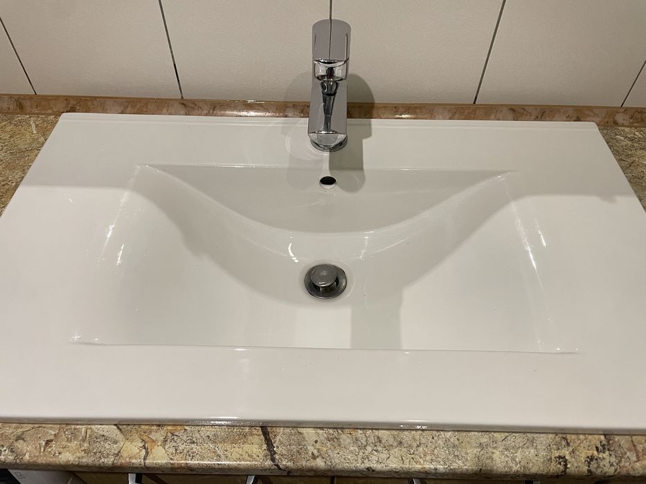 Тумбочка з умивальником