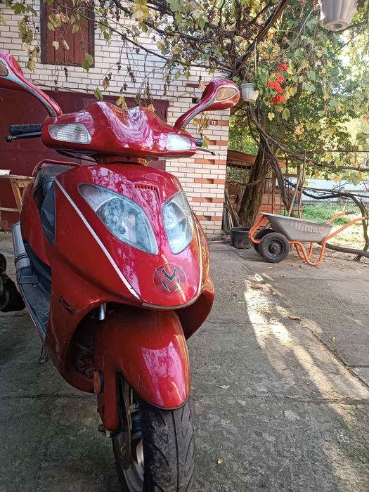 скутер.б/у на ходу.