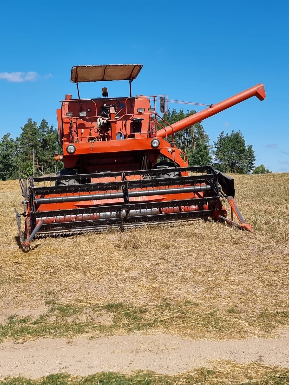 Kombajn Bizon Z056