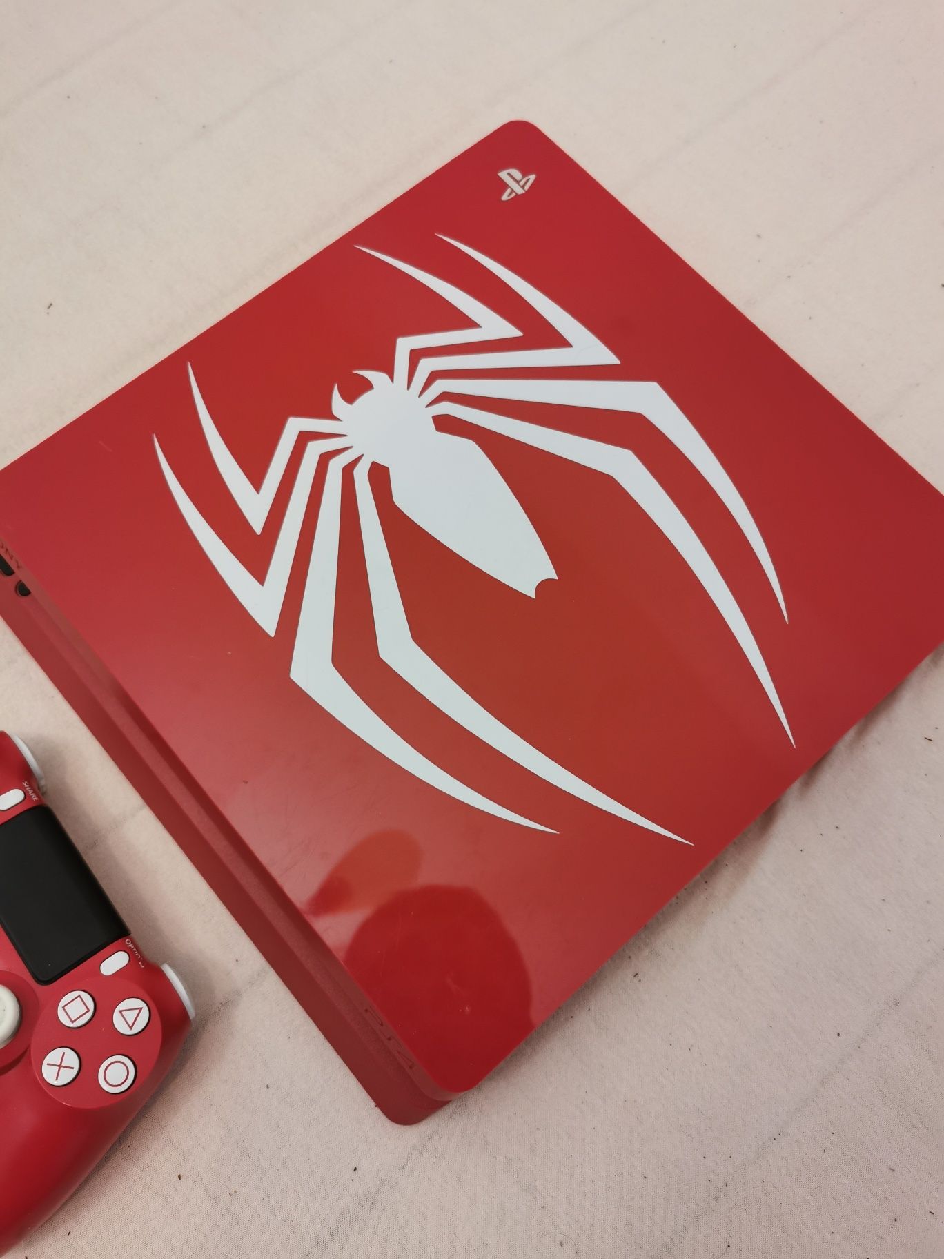 Ps4 slim Spider-Man