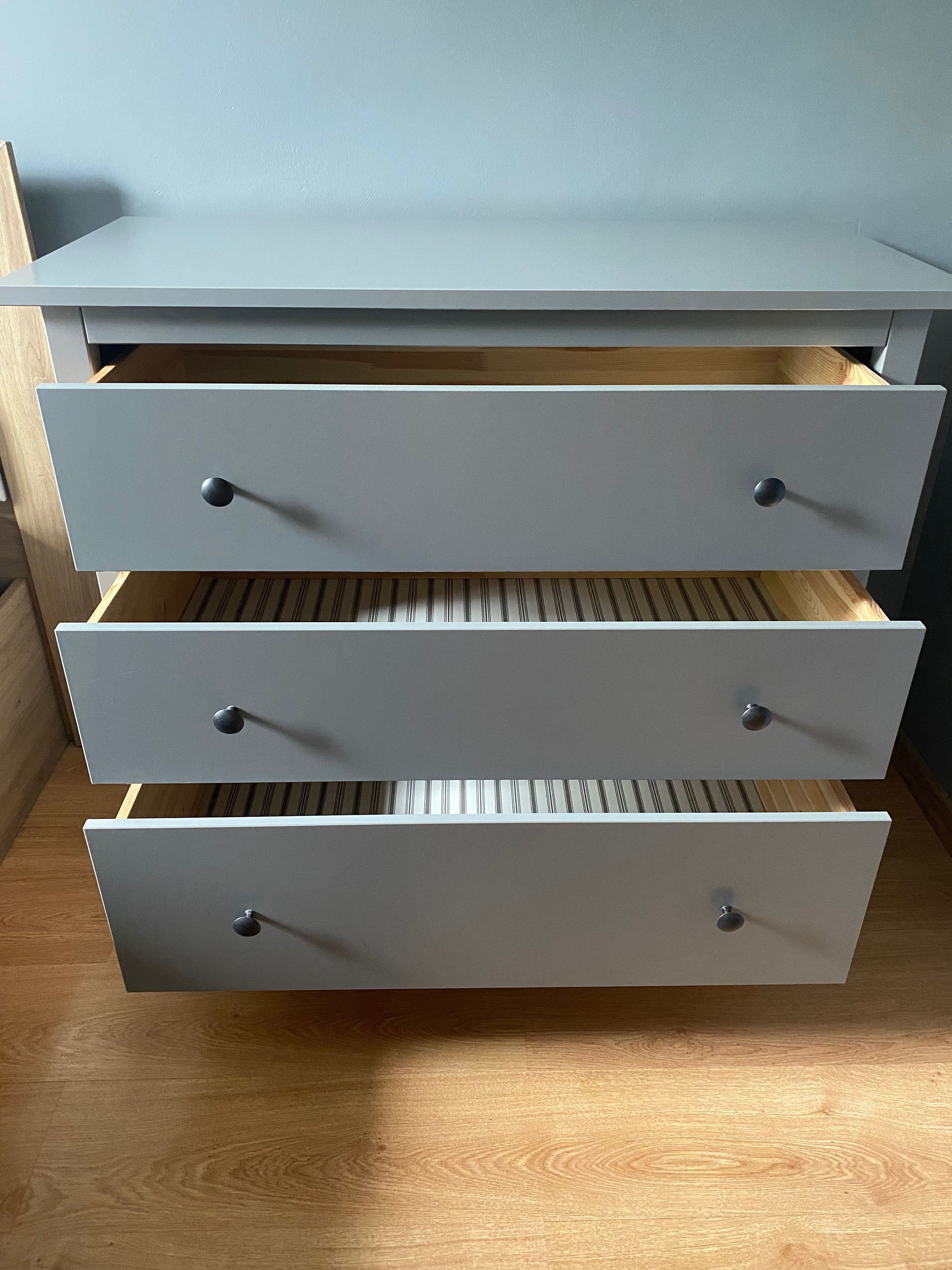 Komoda Hemnes IKEA