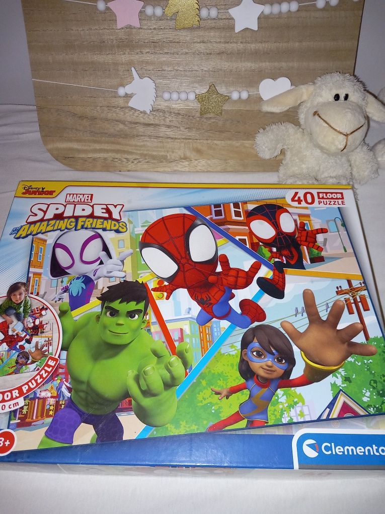 Puzzle spiderman