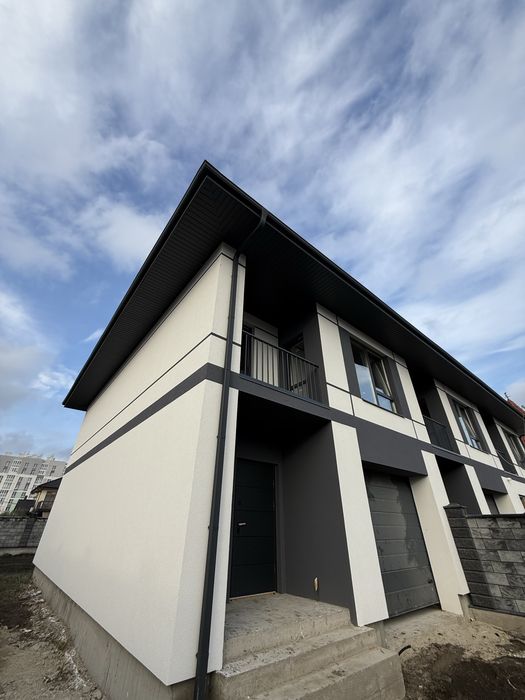 Продаж котеджу ,район Екватору.