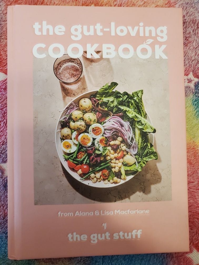 The gut loving cookbook. Англійською книга з рецептами здорової їжі