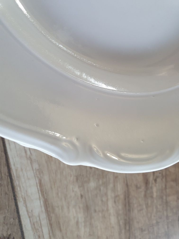 Porcelanowy talerz śniadaniowy deserowy z okresu PRL Wałbrzych ø 19 cm