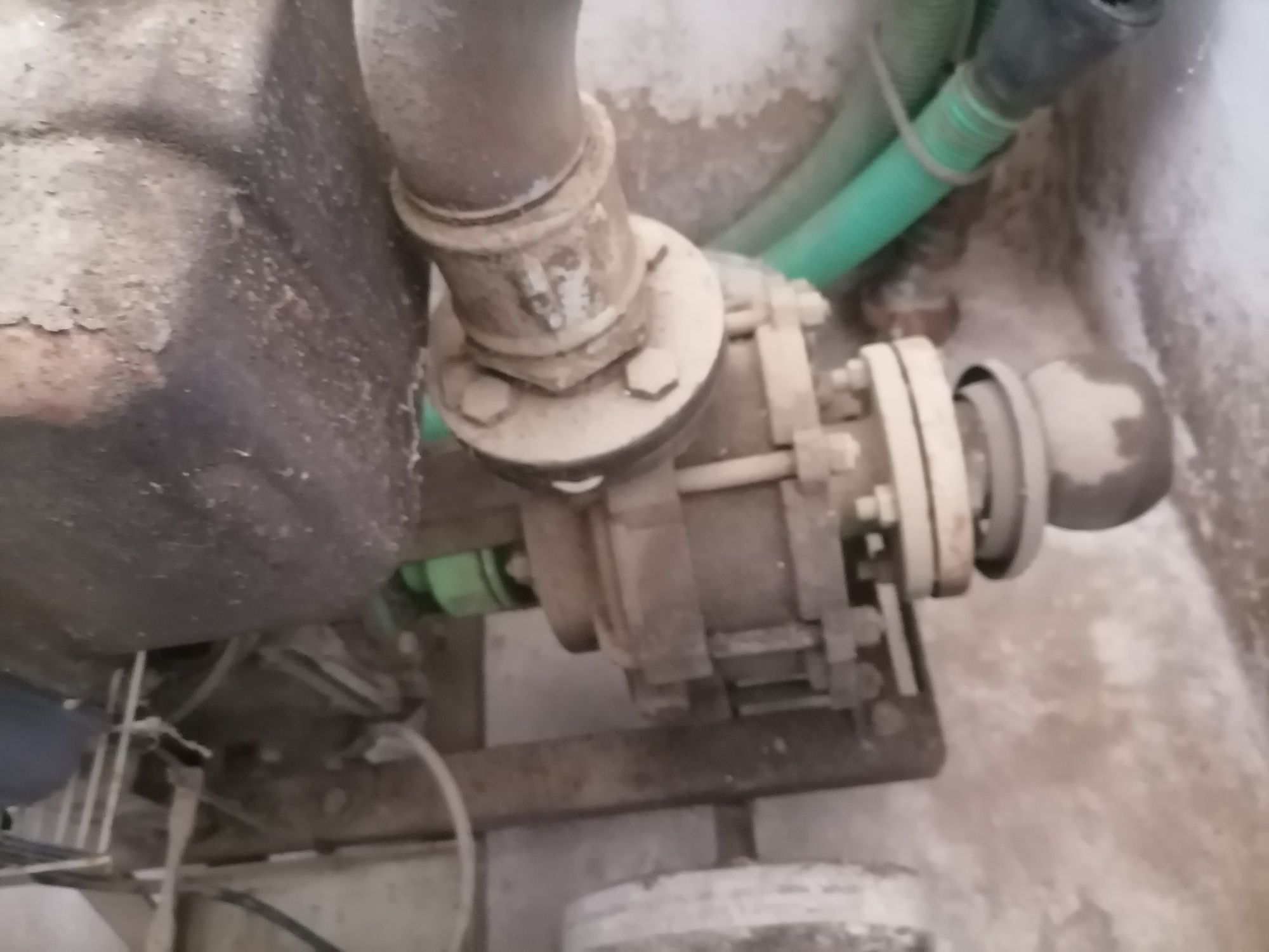 Motor lombardini com bomba