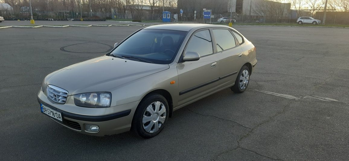 Hyndai Elantra,,